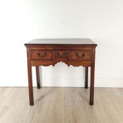 English Georgian Provincial Oak Side Table or Lowboy circa 1800 - 3766617