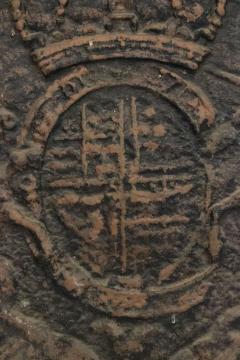 English Georgian Style Cast Iron Coat of Arms Wall Plaque - 4200416