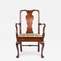 English Georgian mahogany armchair with upholstered slip seat 1720 - 2711588