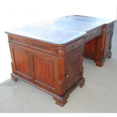 English Leather Top Partner Desk - 2309102