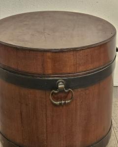 English Mahogany Oval Wine Box or Cellarette with Iron Straps circa 1820 - 4334279