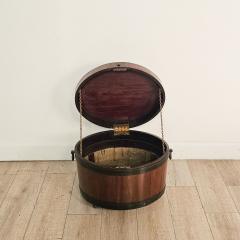 English Mahogany Oval Wine Box or Cellarette with Iron Straps circa 1820 - 4334282