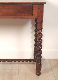 English Oak Barley Twist Tavern Table with Drawer 18th century - 4649746