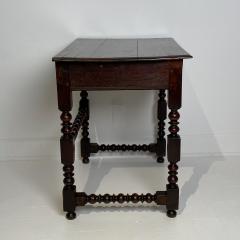 English Oak Table with Turned Legs 17th Century - 1535159