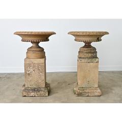 English Pair of 19th Century Carved Stone Garden Urns - 4550029