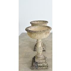 English Pair of 19th Century Cast Stone Planters - 4549944