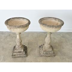 English Pair of 19th Century Cast Stone Planters - 4549968