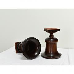 English Pair of 19th Century Walnut Urns - 3560998