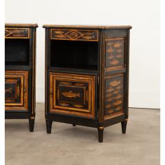English Pair of Decoupage Bedside Cabinets - 3164127