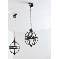 English Pair of Glass Globe Lanterns - 4558243