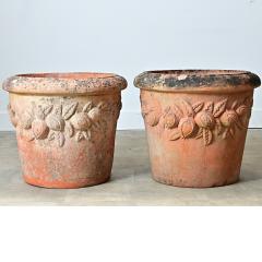 English Pair of Large 20th Century Terracotta Decorated Planters - 4798652