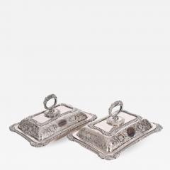English Pair of Silver Plated Tableware Serving Dishes - 801326