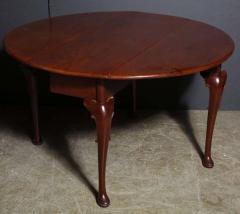 English Queen Anne Drop Leaf Table - 2127553