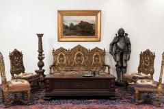 English Renaissance Walnut Trunk - 4520745