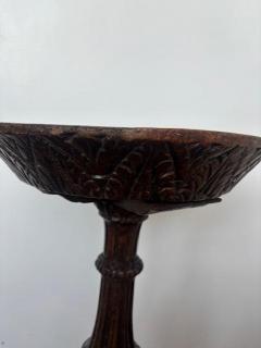 English Renaissance small walnut end table - 4658627