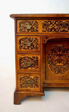 English Seaweed Marquetry Bureau Table or Desk with Royal Provenance circa 1735 - 4175123