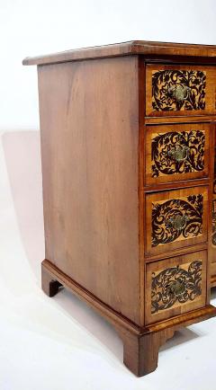 English Seaweed Marquetry Bureau Table or Desk with Royal Provenance circa 1735 - 4175124