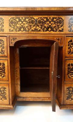 English Seaweed Marquetry Bureau Table or Desk with Royal Provenance circa 1735 - 4175127