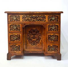 English Seaweed Marquetry Bureau Table or Desk with Royal Provenance circa 1735 - 4175130