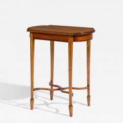 English Sheraton style satinwood rectangular end table with stretcher - 4717950