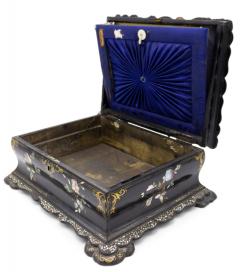 English Victorian Papier Mache Box - 4321386