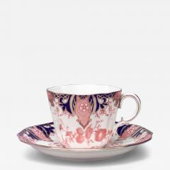 English Victorian Porcelain Teacups and Saucers - 4741533