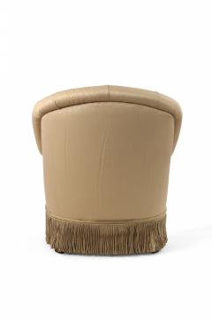 English Victorian Style Beige Tufted Fringed Tub Armchair - 4660402