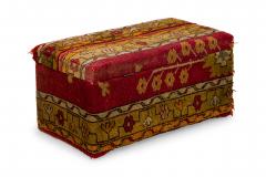 English Victorian Turkish Kilim Floor Trunk - 4661715