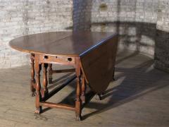 English William Mary early 18th Century Walnut Double Gateleg Table - 3534474