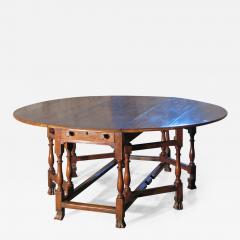 English William Mary early 18th Century Walnut Double Gateleg Table - 3536223
