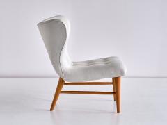 Eric Bertil Karl n Eric Bertil Karl n Pair of Lounge Chairs in Ivory Linen and Elm Sweden 1940s - 2083660