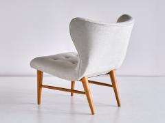 Eric Bertil Karl n Eric Bertil Karl n Pair of Lounge Chairs in Ivory Linen and Elm Sweden 1940s - 2083664