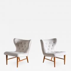 Eric Bertil Karl n Eric Bertil Karl n Pair of Lounge Chairs in Ivory Linen and Elm Sweden 1940s - 2084097