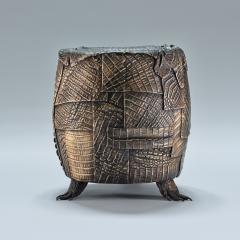 Erin Sullivan Alligator Stool 2025 - 4352482
