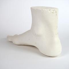 Erwan de Rengerv PLASTER MOULDING OF A GREEK FOOT - 2100044