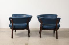Eugenio Gerli Osvaldo Borsani Pair of P28 Lounge Chairs by Eugenio Gerli for Tecno - 4331415