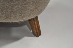 European Cabinetmaker Armchair Upholstered in Wool Europe ca 1950s - 3254966