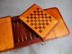 Exceptional Regency Birds Eye Maple Games Table - 3835762