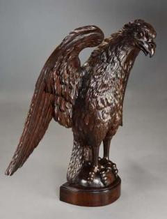 Exceptional large 18thc carved walnut eagle table or eagle carving - 4776071
