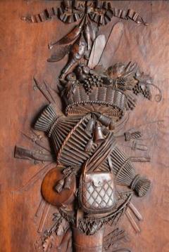 Exhibition quality 19th century Continental fruitwood trophy carving - 4774384