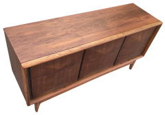 Expertly Restored United Furniture Walnut Diamond Triple Dresser 9 Drawers 1960s - 2721525