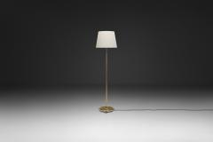 Extendable Brass Floor Lamp with Ribbed Stem Detail Europe 1940s - 4638123