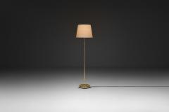 Extendable Brass Floor Lamp with Ribbed Stem Detail Europe 1940s - 4638124