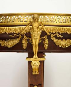 Extremely Fine Russian Empire Ormolu Mounted Mahogany Center Table - 2274786