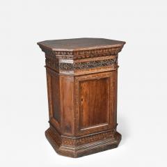 Extremely rare Tuscan 15thc Renaissance walnut sacristy cabinet - 4819007