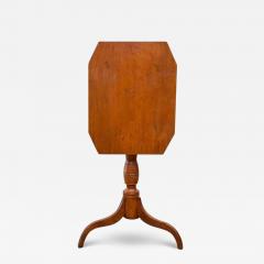 FEDERAL TILT TOP CANDLESTAND TABLE - 3614809