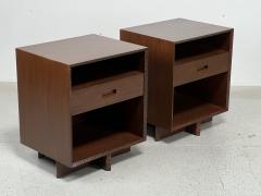 FRANK LLOYD WRIGHT FOR HENREDON PAIR OF NIGHTSTANDS - 3766102