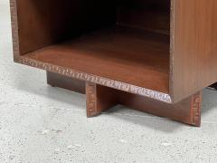 FRANK LLOYD WRIGHT FOR HENREDON PAIR OF NIGHTSTANDS - 3766103