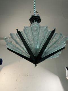 FRENCH ART DECO NICKELED BRONZE AND MOLDED GLASS CHANDELIER - 3610011