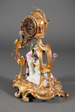 FRENCH LOUIS XV STYLE GILT BRONZE AND PORCELAIN MANTEL CLOCK 19TH CENTURY - 3566478